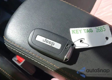 2019 Jeep Compass Latitude 4X4 из США, поврежденный, VIN 3C4NJDBB6KT792301